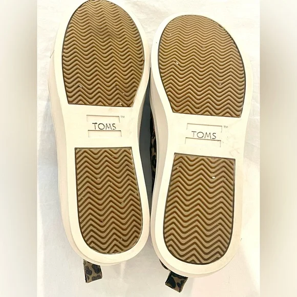 Toms Leopard Print Slip-On Ankle Boots - Picture 13 of 14